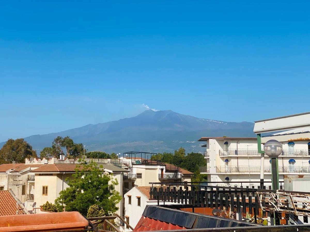 Sea View 2 Bedroom Vacation Apartment Giardini Naxos Exteriér fotografie